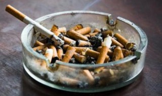 烟灰缸里别放水是什么含义 烟灰缸里别放水是什么意思