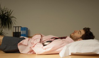 长期睡电热毯的好处和坏处 睡电热毯的作用和注意事项