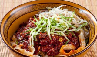 炸酱刀削面如何做 炸酱刀削面的做法