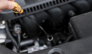 发动机漏机油怎么处理 发动机漏机油处理的方法