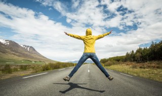 旅游文案朋友圈句子(朋友圈旅游说说文案)