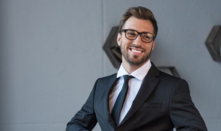 形容男生长得帅的句子 形容男生长得很帅的句子