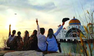 旅游文章(旅游文案短句干净治愈)