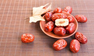 枣泥软饭如何做 干枣怎么做枣泥馒头