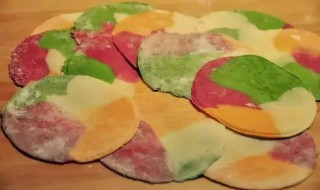 彩虹饺子如何做（彩虹饺子的包法）