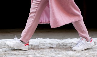 怎样去除鞋边发黄 怎样去除鞋边发黄严重怎么变白