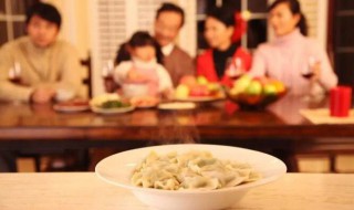 腊月二十三吃什么食物（腊月二十三吃什么传统食物）