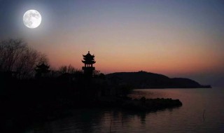 人隔千里路悠悠的意思 路隔千里什么意思