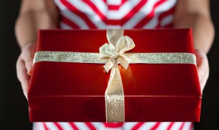 妈妈生日礼物送什么好（送给母亲的生日礼物）