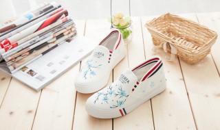 白鞋蹭沥青了怎么清洗 白鞋弄上沥青怎么用什么能蹭掉