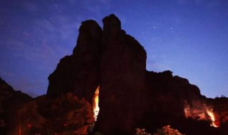 雁荡山夜景在哪个景点（雁荡山的夜景怎么形容?）