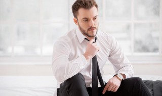 衬衫的拼音 衬衫念啥