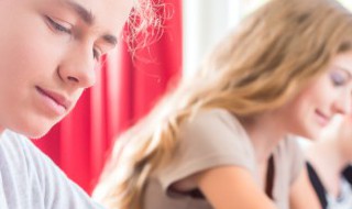 刺的拼音 刺的造句