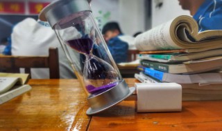 叨陪鲤对的典故 关于叨陪鲤对的典故