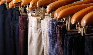 裤子上弄上油漆怎么洗掉 裤子上弄上油漆的洗掉方法