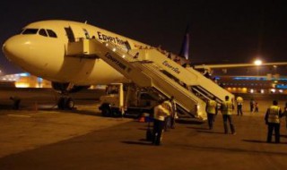 从美国坐飞机回国的流程是什么?越详细越好