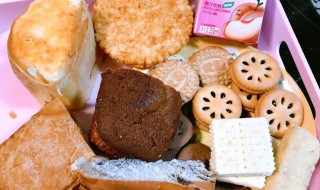 面包和什么一起吃比较好? 面包和牛奶是首选之物