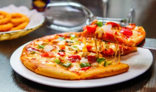 披萨没吃完怎么保存 披萨没吃完怎么保存过夜