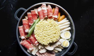 涮火锅牛肉怎么切薄片（牛肉如何切薄片涮火锅）