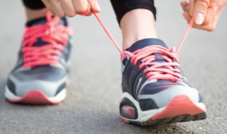 运动鞋串鞋带方法 串运动鞋带的方法图解步骤