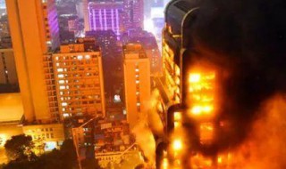 高层逃生方法（高层逃生方法有哪些）