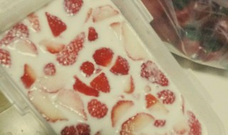 草莓椰奶羹步骤 草莓椰奶羹步骤图