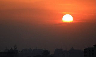太阳落山的优美句子(太阳落山的优美句子短句)