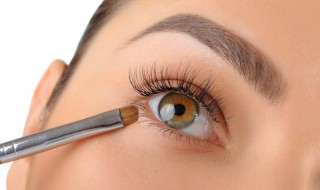 女孩给自己修眉技巧（女生怎么修眉）