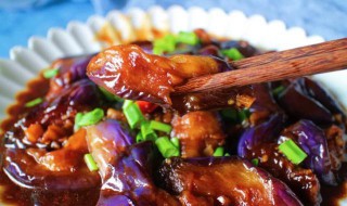 茄子烧排骨如何做（红烧排骨烧茄子怎么做）