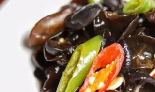 香辣木耳沙拉如何做 香辣沙拉的做法