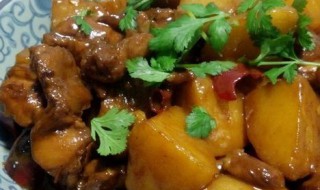 鸡腿肉与土豆的做法 鸡腿肉配土豆