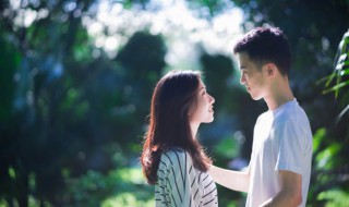 形容18岁男孩的美好句子（形容18岁男孩的美好句子诗句）