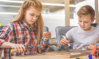 幼儿飞行棋玩做法步骤（飞行棋的玩法步骤图幼儿园）