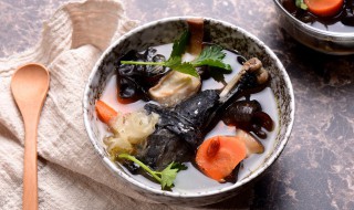 红参乌鸡汤如何做(红参乌鸡汤怎么做)