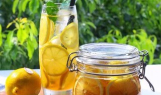 柠檬蜂蜜水能洗脸吗(柠檬蜂蜜水能洗脸吗女人)