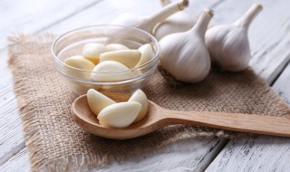 大蒜切碎后的储存方法 怎样储存切碎后的大蒜