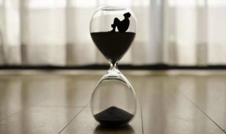 时间像飞箭转眼又是一年月用了比喻的写法如这样的意思 有关时间像飞箭