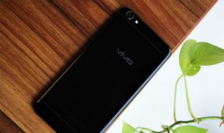 vivox7联系人拨号闪退 vivox7如何设置只能接听到联系人的电话