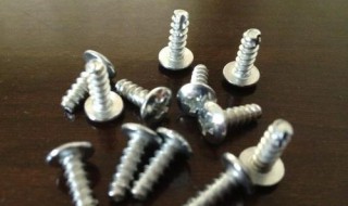 长城m4后减震上面的螺丝就是松的吗? 汽车减震螺丝松了是什么原因