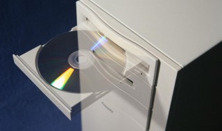 光盘放进电脑读不出来没反应该怎么办? 看这里