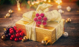 十大女生喜欢的礼物有哪些（十大女生喜欢的礼物有哪些男生）