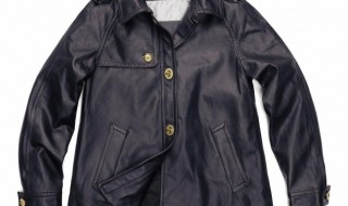 皮衣沾上发泡剂怎么办（发泡剂弄到皮衣上怎么清理）