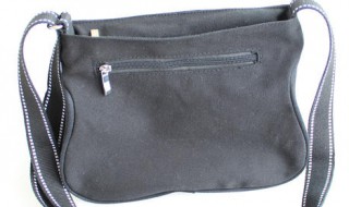 帆布包掉色怎么办（帆布掉色了怎么办）