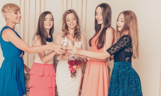 写姐妹亲情的经典句子（写姐妹亲情的经典句子简短）