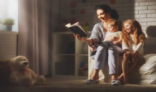 十个世界著名科学家的小故事 十个世界著名科学家的小故事英语