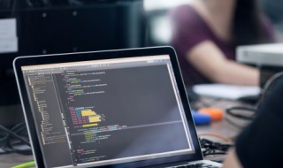 笔记本电池怎么换(笔记本电池换电芯)