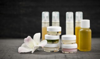 怎么分辩护肤品好（怎么样分辨护肤品的好与坏）