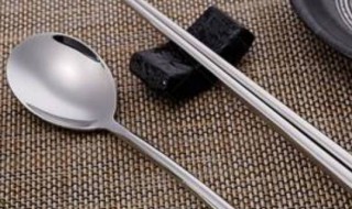 煮筷子消毒需要放什么 煮筷子消毒需要放什么药