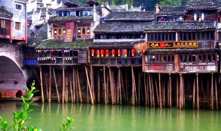 吊脚楼是哪个民族的（芦笙节吊脚楼是哪个民族的）