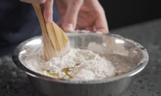 面粉和黄油揉不成团起渣 面粉和黄油揉不成团起渣怎么办